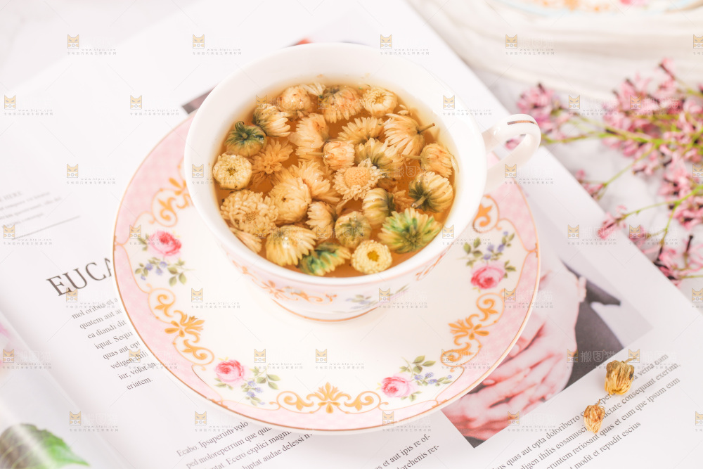 一杯胎菊花茶
