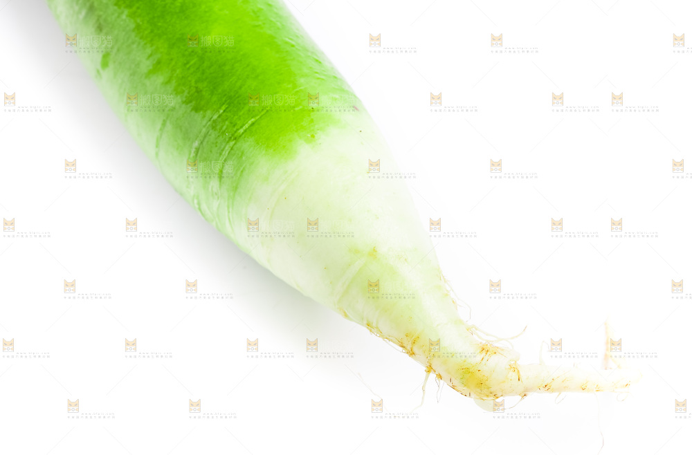白底上放着水果萝卜