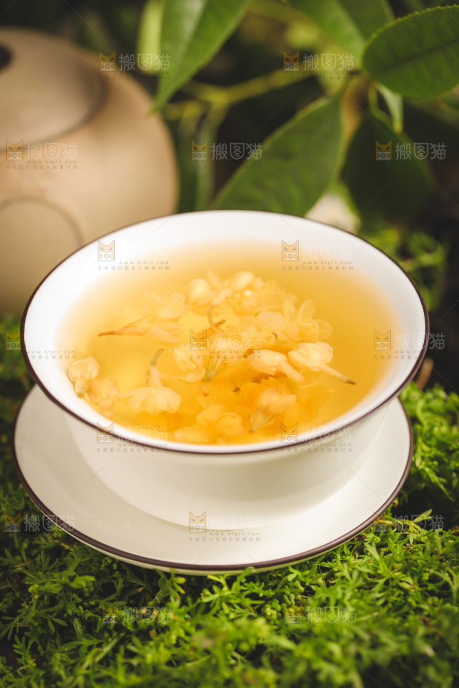 一杯茉莉花茶