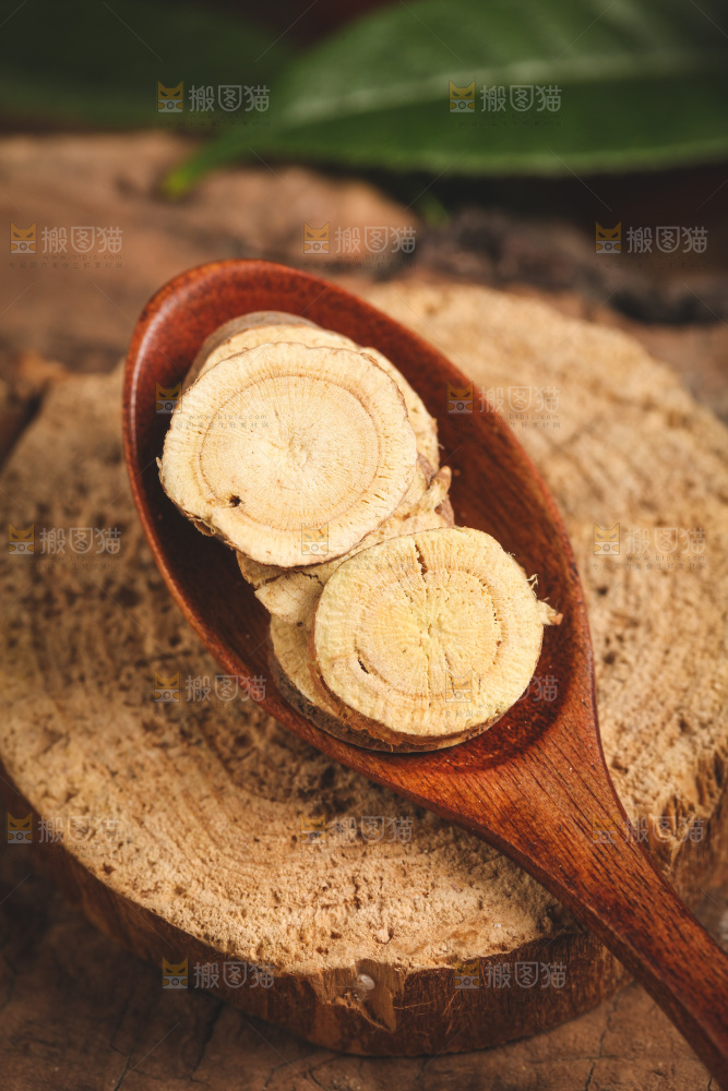 勺子里的甘草片