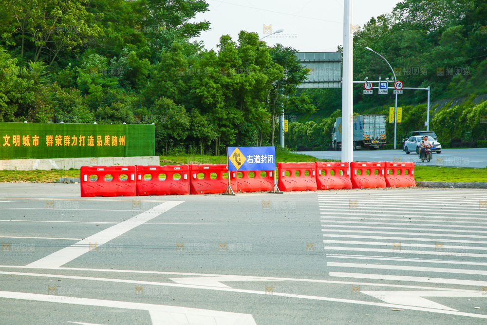 机动车道路