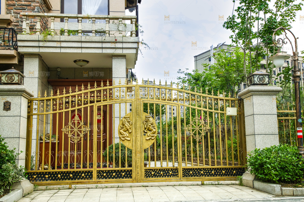 一栋别墅房