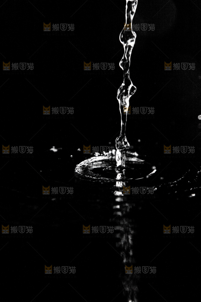 黑底上的水波纹