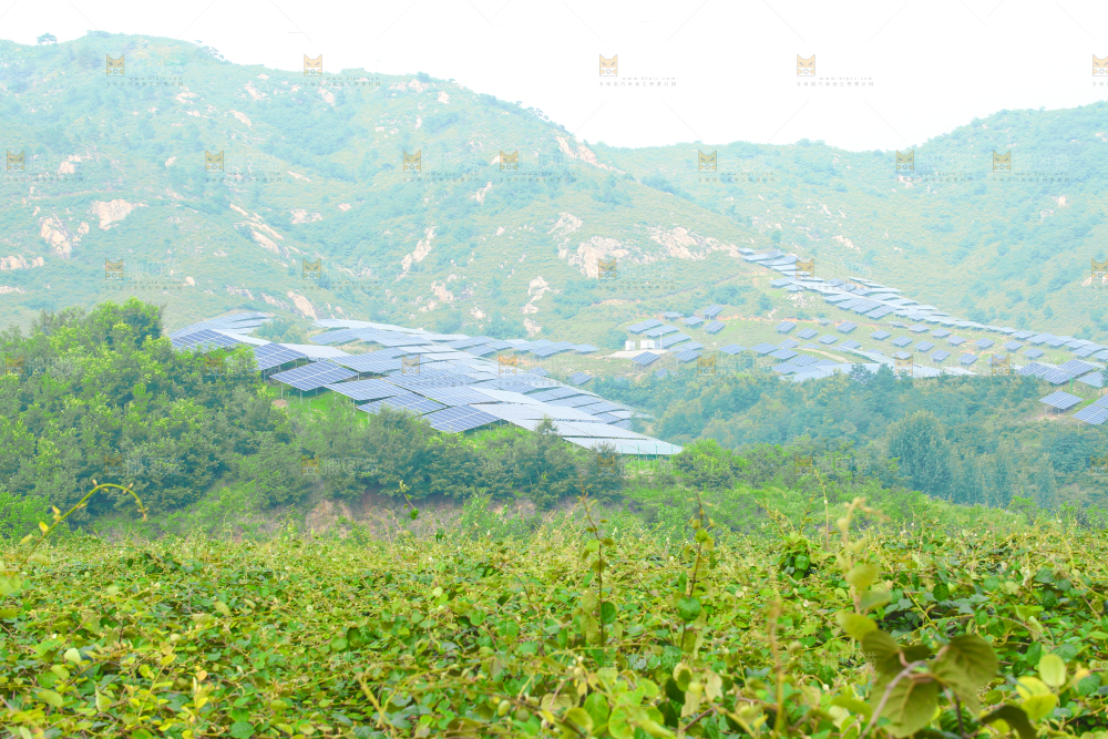山里的太阳能光伏发电