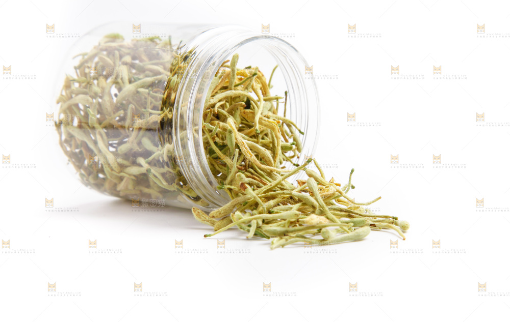 瓶子里装着金银花茶