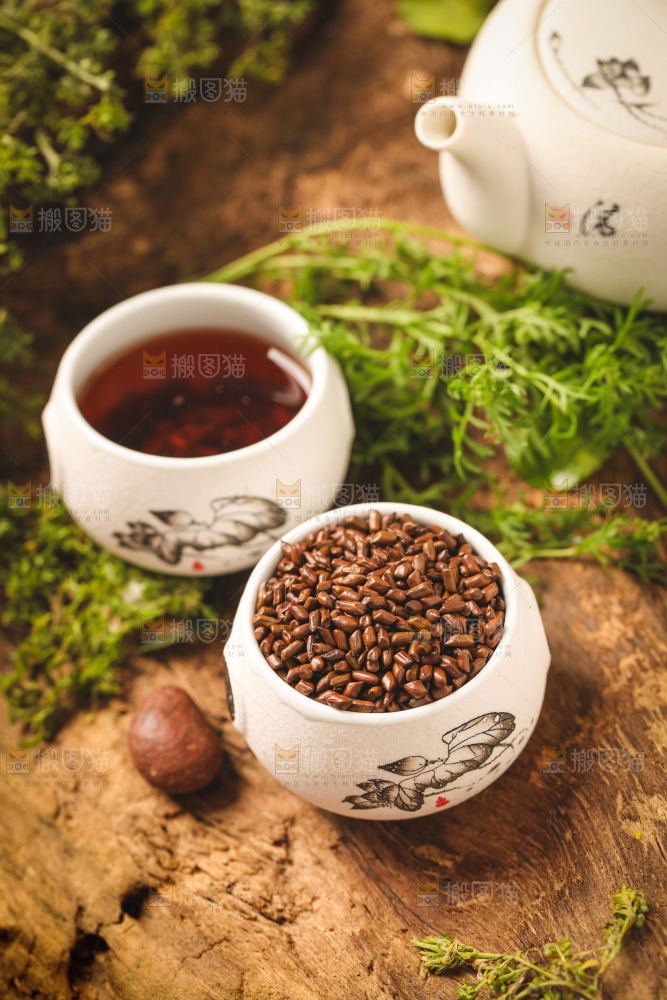 杯子里装着决明子