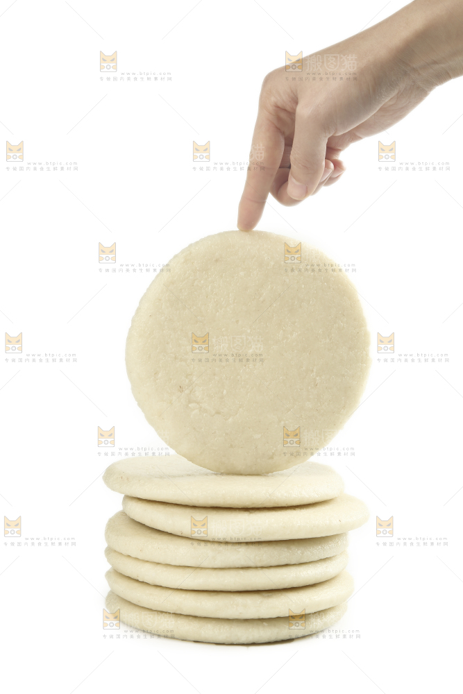 白底上放着糍粑