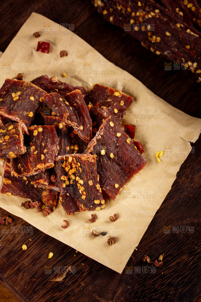一堆麻辣牛肉干