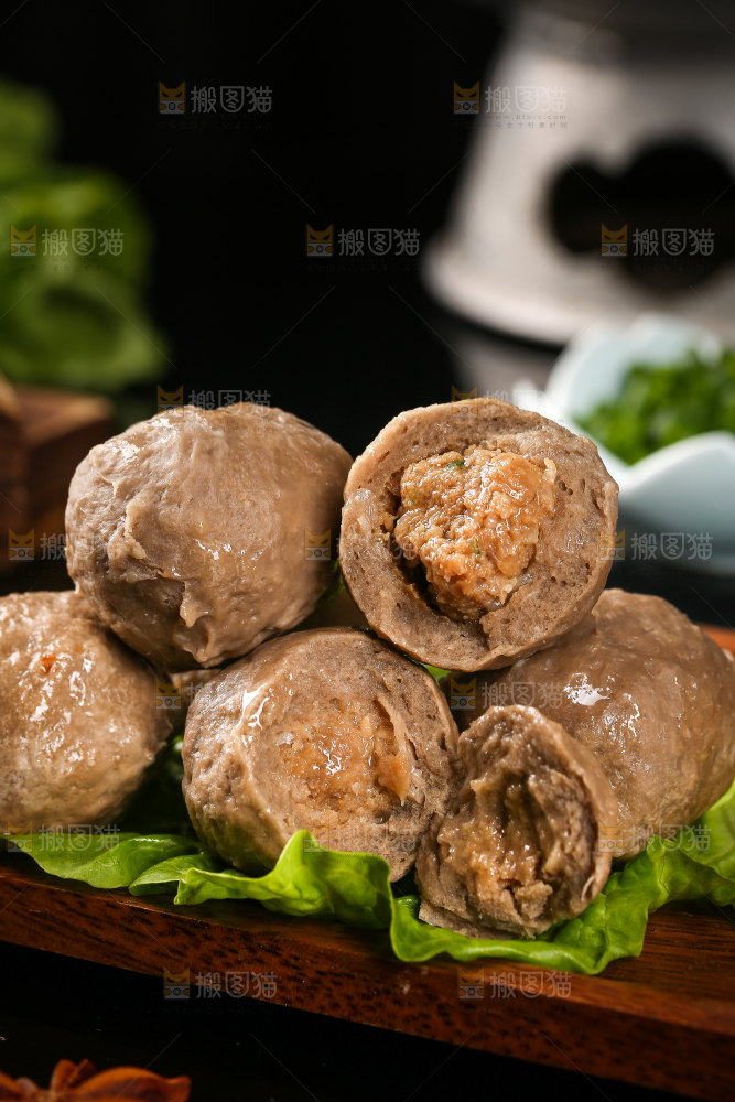 一堆撒尿牛肉丸