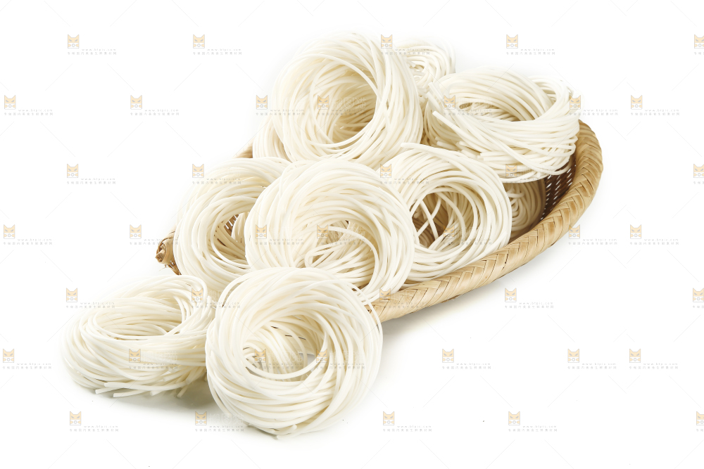 簸箕里的东北土豆粉