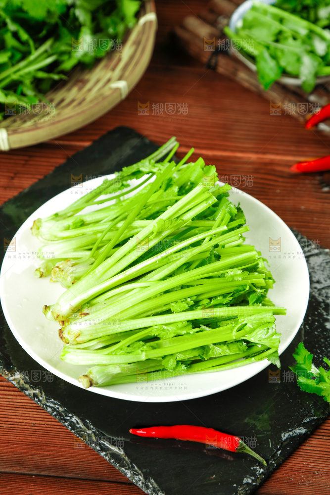 一盘香菜