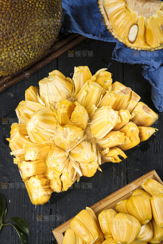 黑底上的黄心菠萝蜜