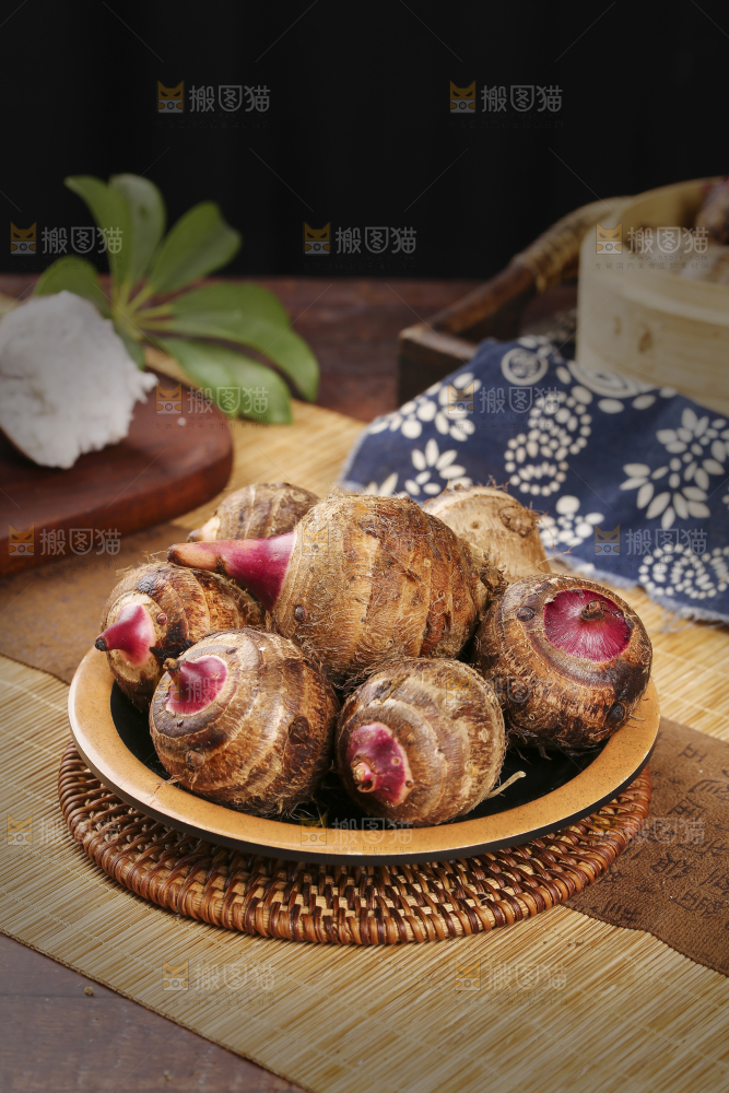 一盘荔浦红芽芋