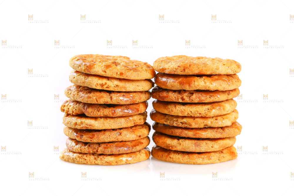 白底上放着鸡仔饼