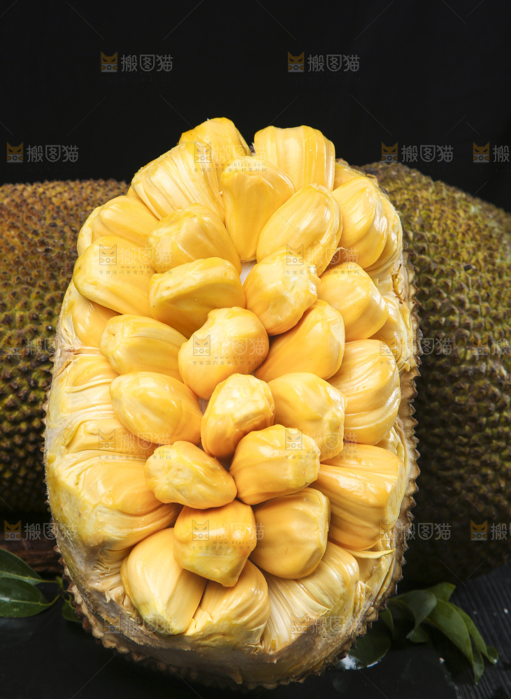 一堆黄肉菠萝蜜