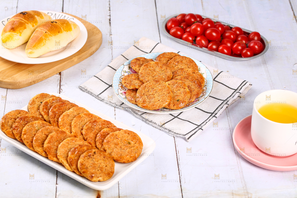 一盘广式鸡仔饼