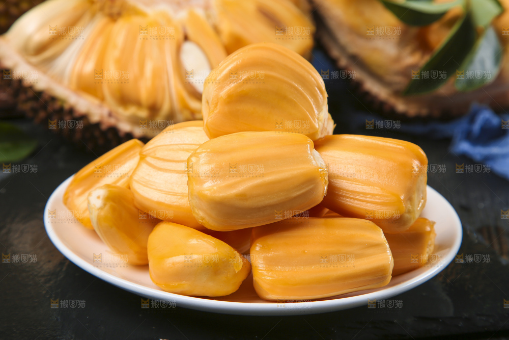 一盘红肉菠萝蜜