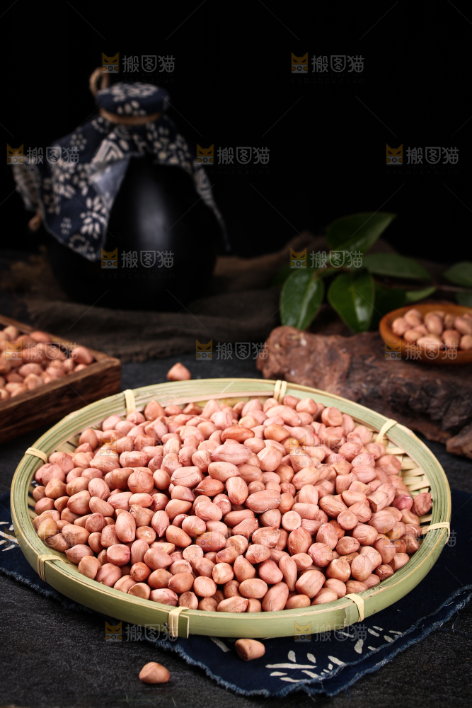 一篮生花生米