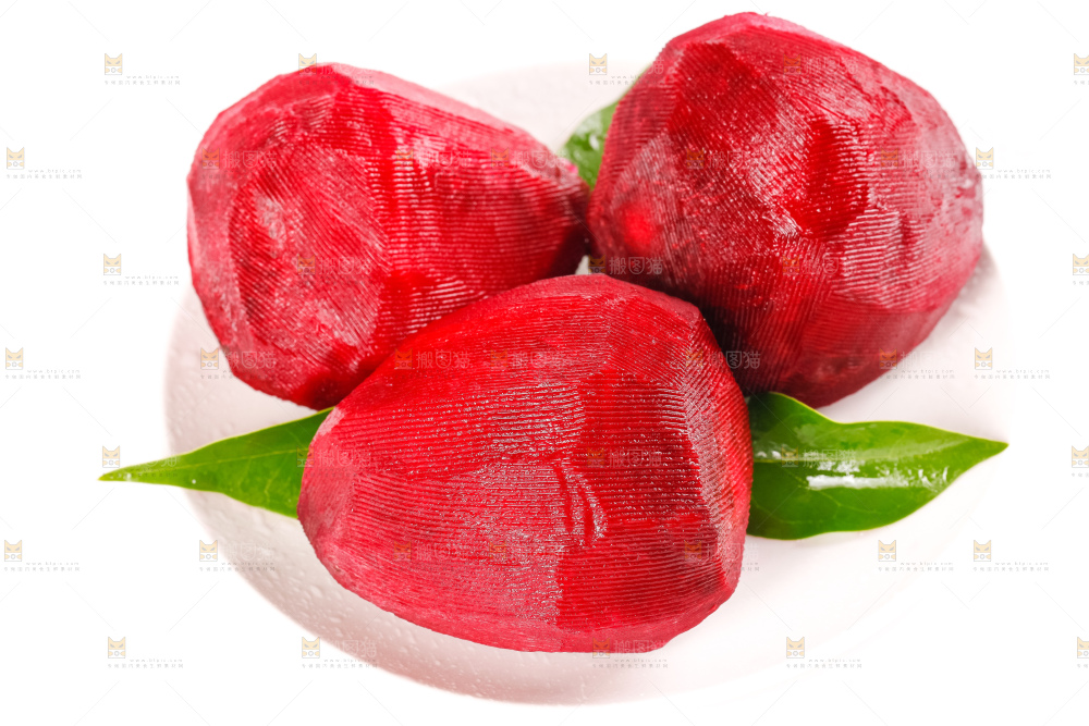 盘子里装着甜菜根
