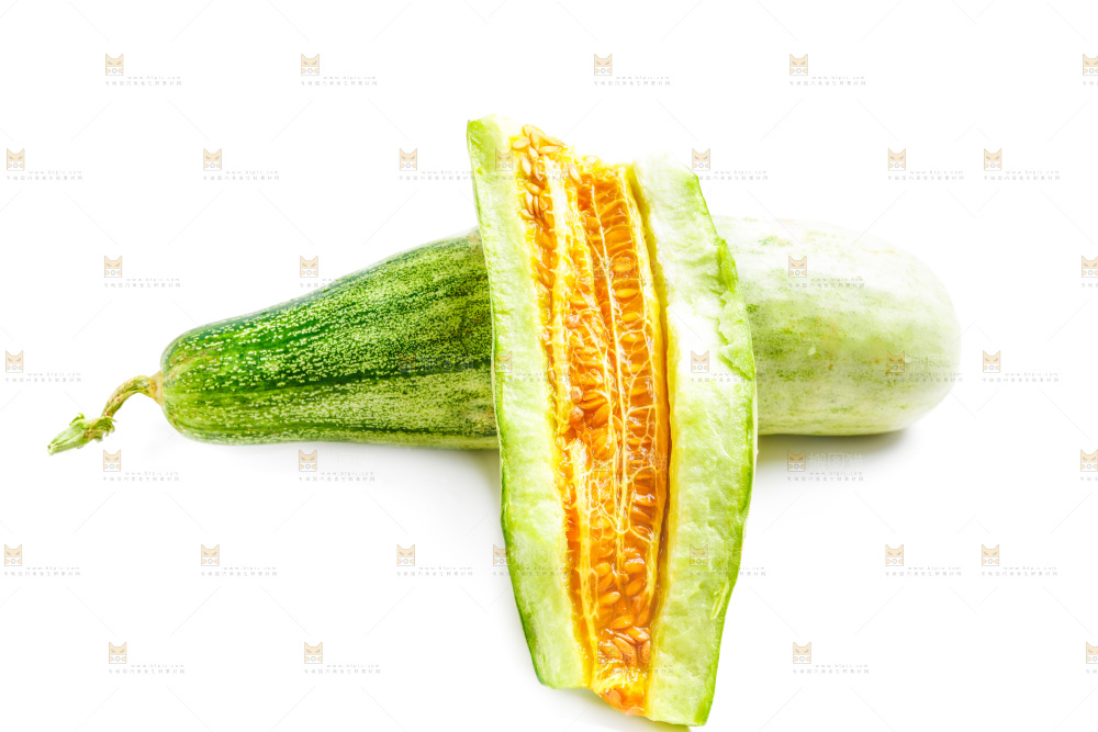 新鲜羊角蜜放在白底上