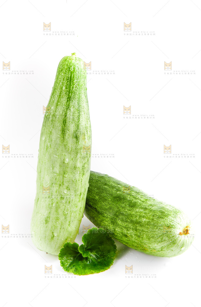 羊角蜜甜瓜放在白底上