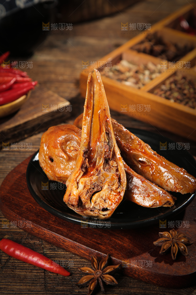 一盘香辣鸭头