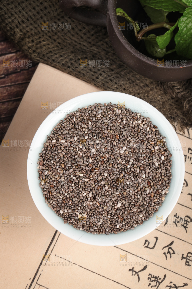 一碗奇亚籽