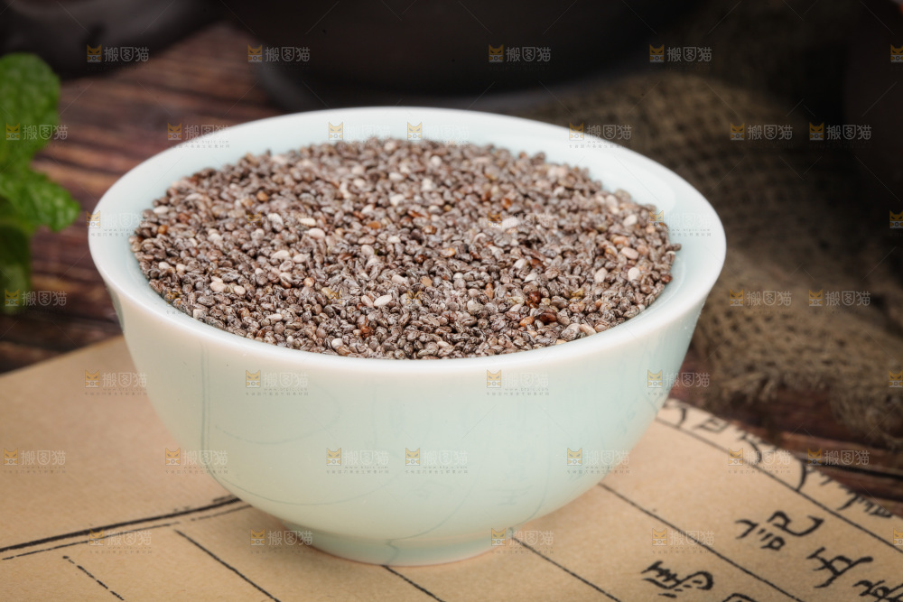一碗奇亚籽