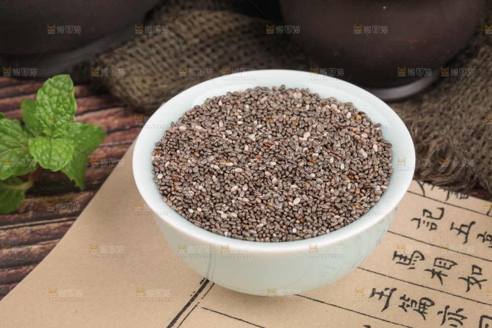 一碗奇亚籽