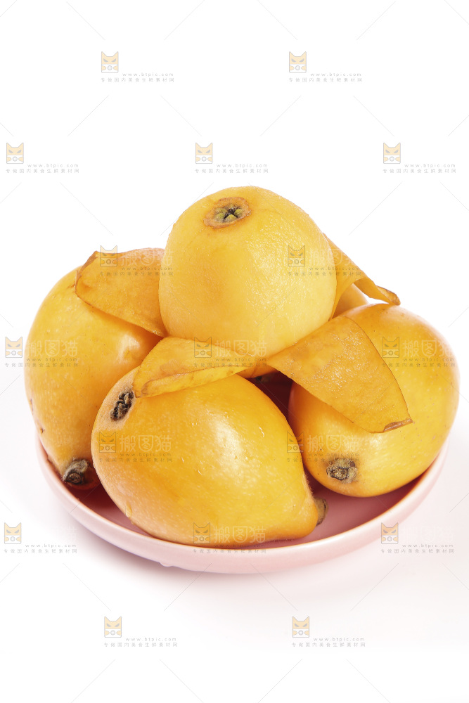 一盘大枇杷