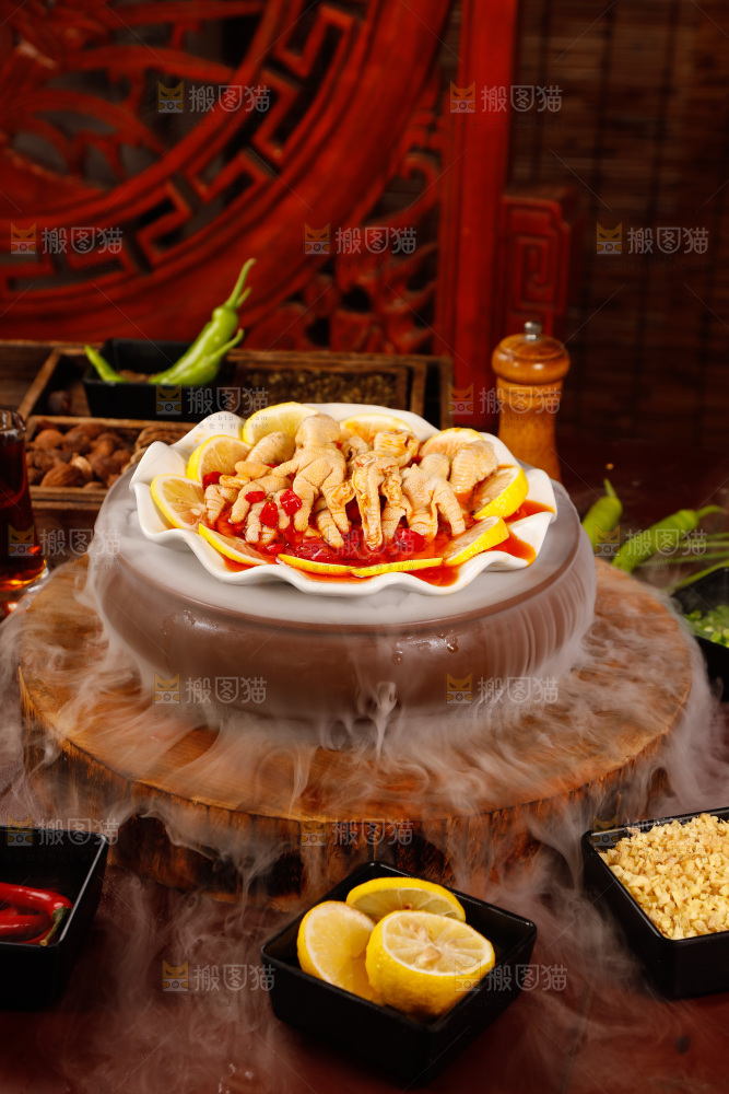 一盘柠檬酸辣无骨凤爪
