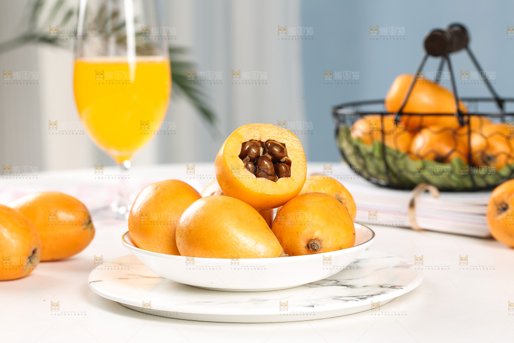 一盘米易枇杷