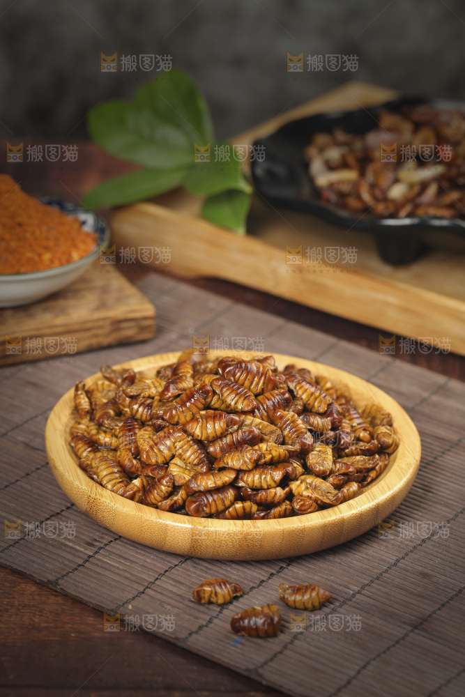 一盘金丝蚕蛹