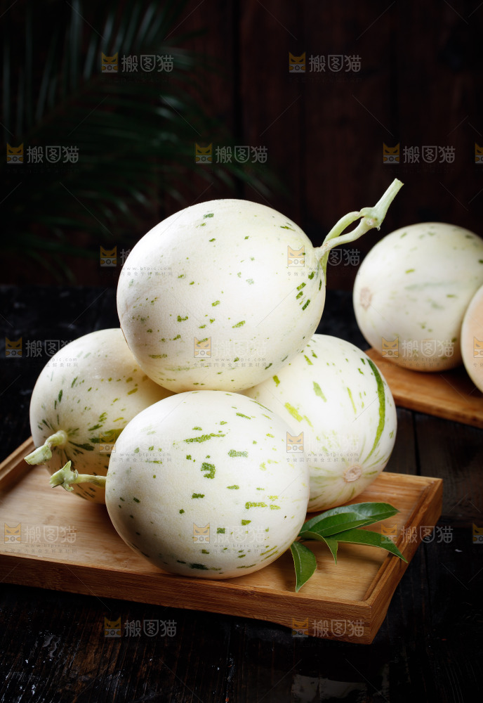 一堆月露流星蜜瓜