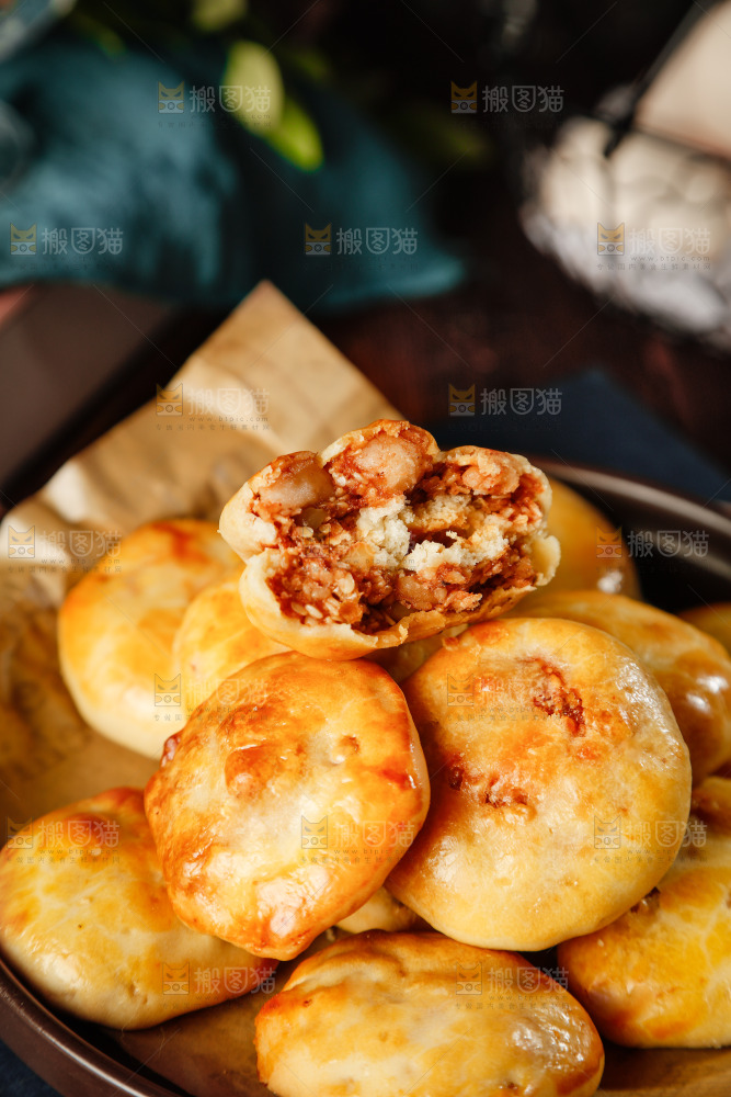 一盘鸡仔饼