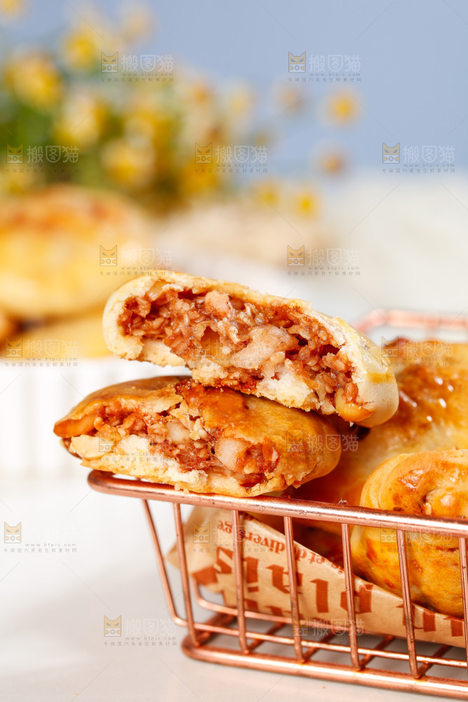 一篮鸡仔饼酥