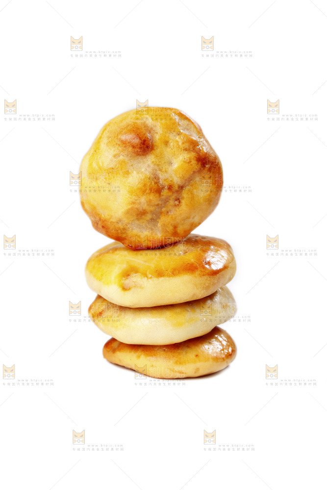 白底上放着鸡仔饼