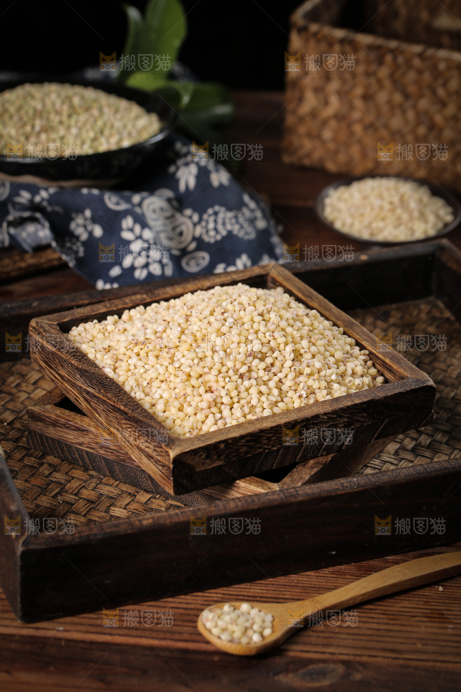 一盘高粱米
