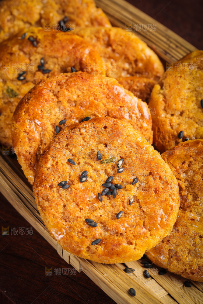 一堆鸡仔饼
