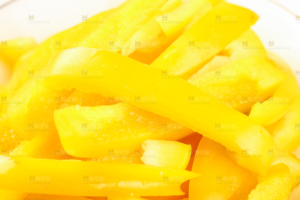 一盘彩椒切丝