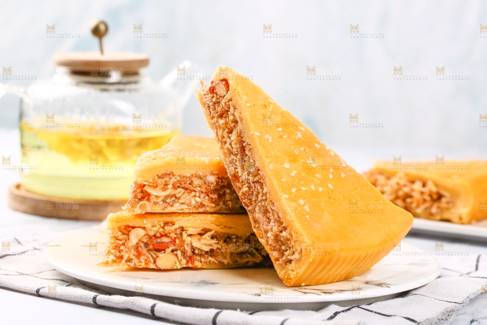 石板上放着拖罗饼切块