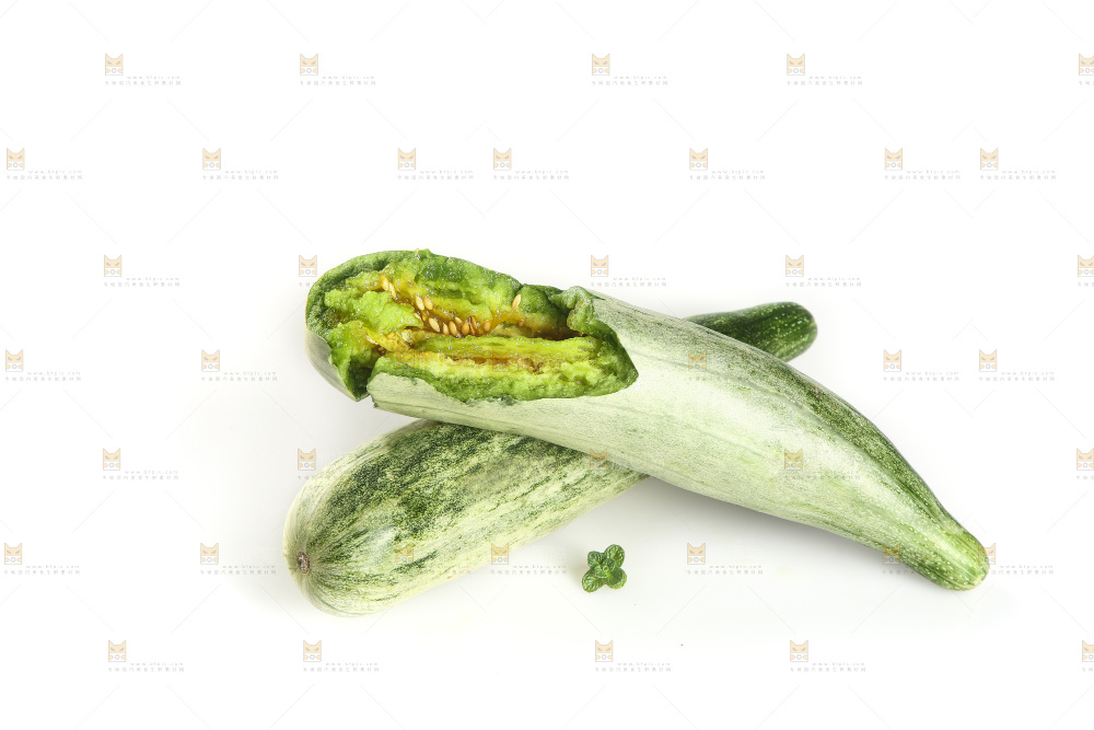 白底上放着羊角蜜甜瓜