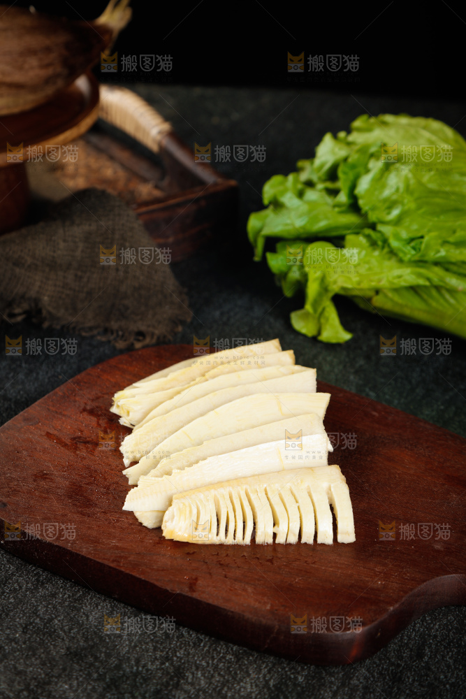 木底上的春笋