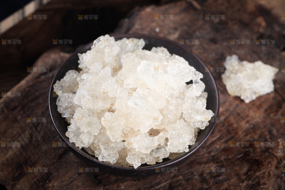 木底上一碗拉丝雪燕