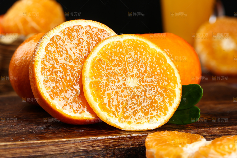 木底上的武鸣沃柑切块
