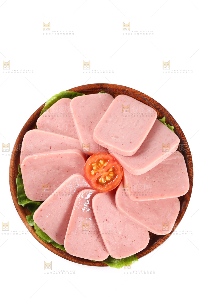 白底上放着一盘午餐肉切片