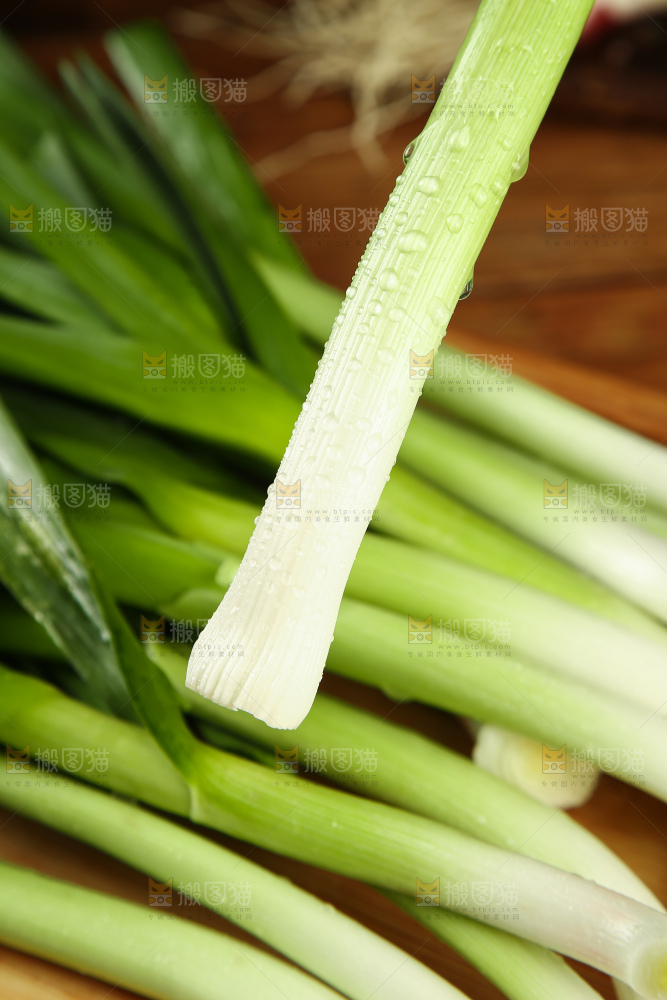 新鲜的蒜苗
