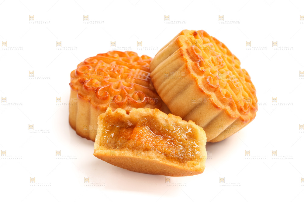白底上的广式蛋黄月饼