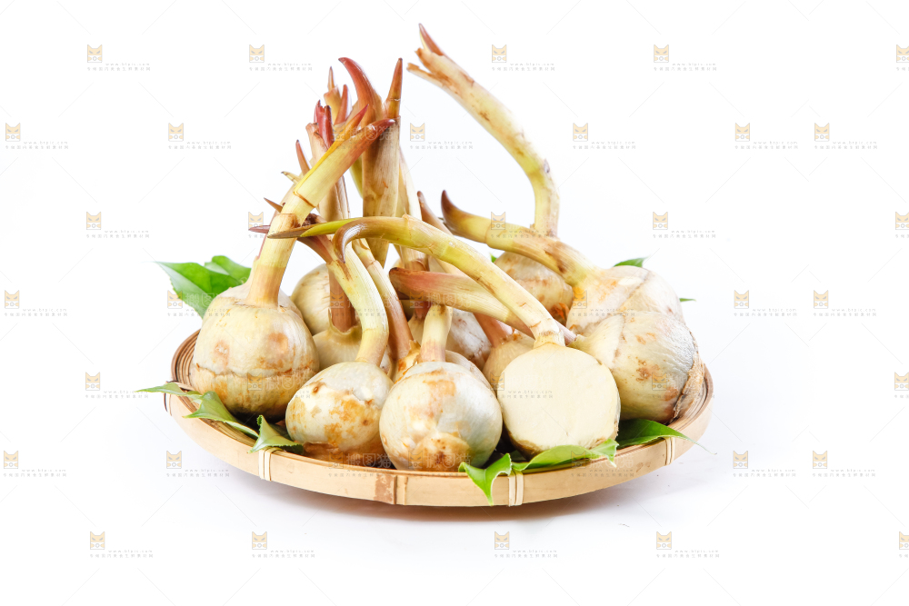 白底上的一盘云南茨菇