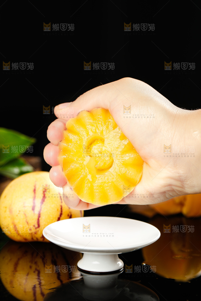 木底上的人参果